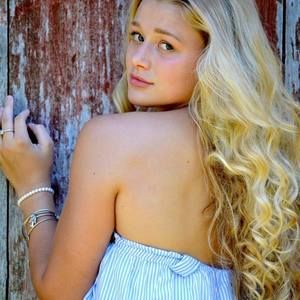 Meet your Posher, Kacee